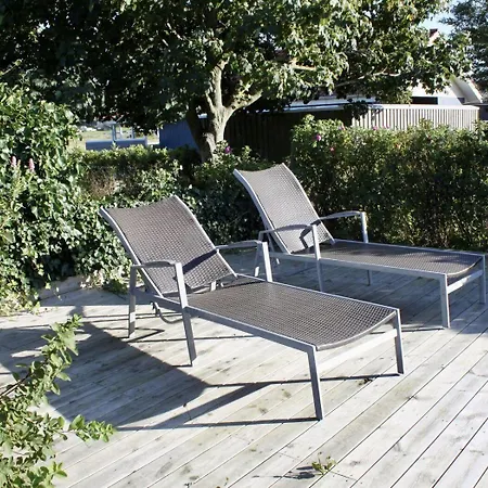Gemuetliches-ferienhaus-mit-meerblick-und-nah-am-strand 펜션 Diernæs