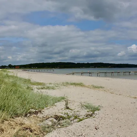 Gemuetliches-ferienhaus-mit-meerblick-und-nah-am-strand 펜션